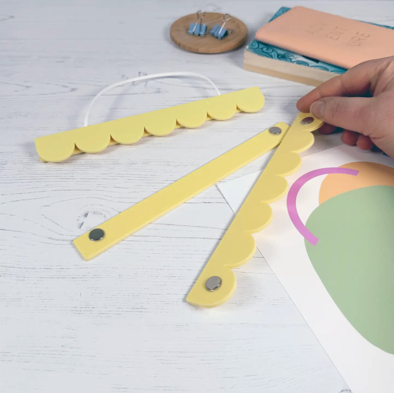 A4 Lemon Scalloped Picture / Poster Hanger - THE BRISTOL ARTISAN