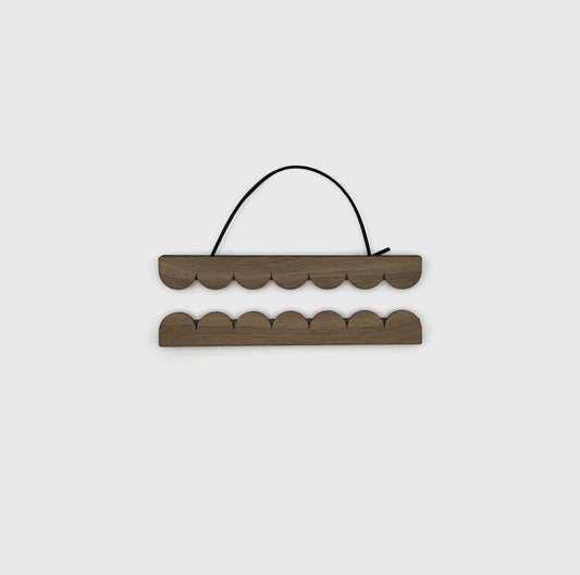 A4 Scalloped Picture / Poster Hanger - THE BRISTOL ARTISAN